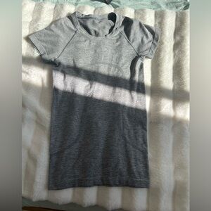 grey lululemon swiftly size 2